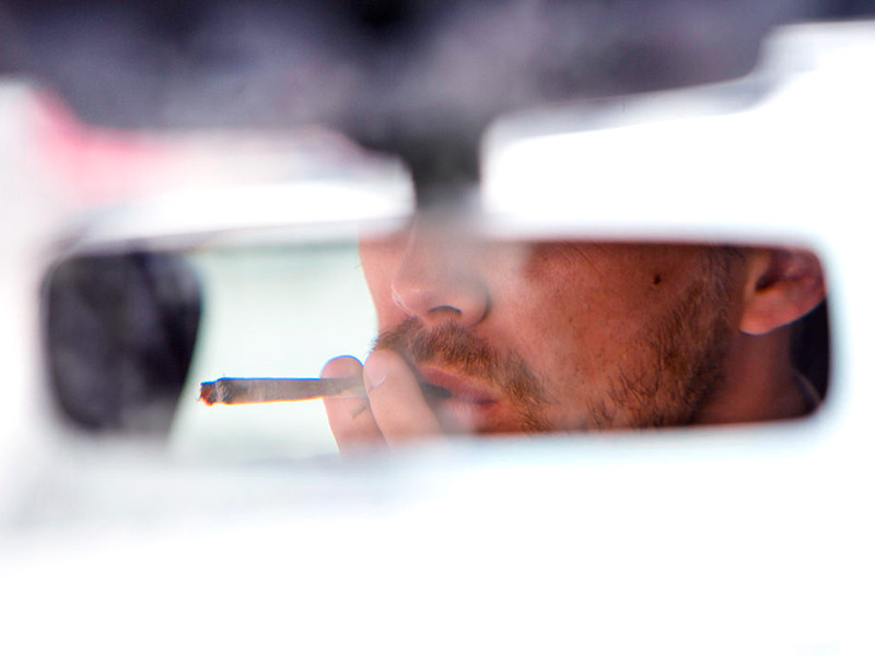 Отношения властей разных стран к накуренным за рулем Употребление марихуаны за рулем